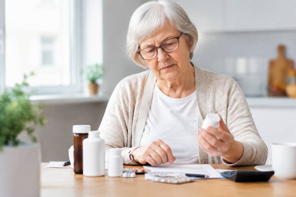 Liste médicaments non remboursés : quelles dépenses prévoir pour les seniors ?